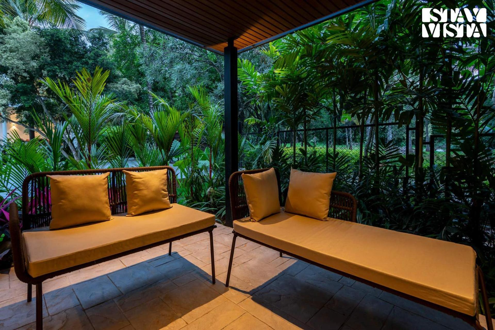 Stayvista At M Villa With Breakfast Included 班加罗尔 外观 照片